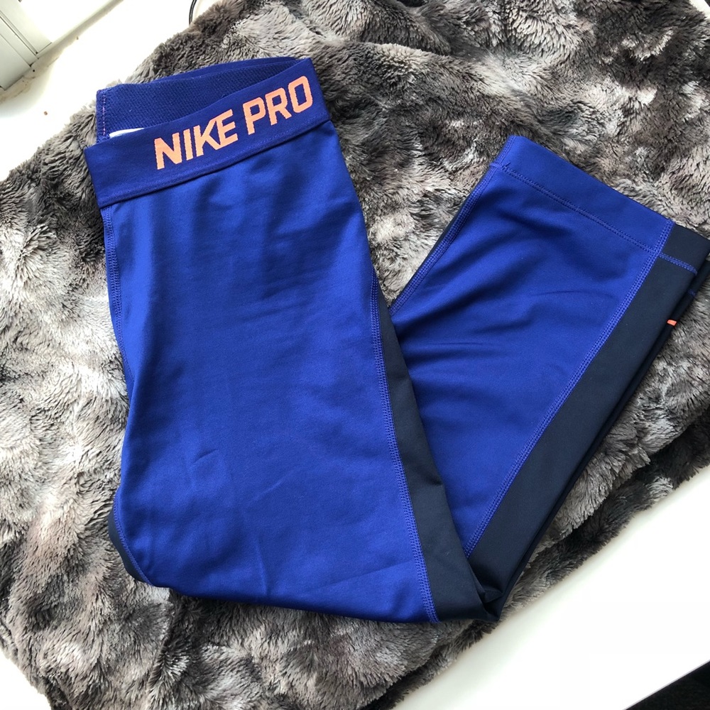 Nike Pro Crop Leggings